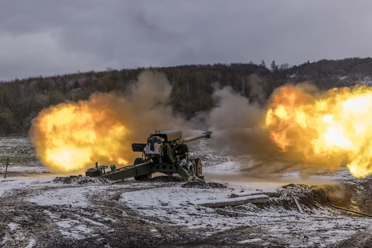 Україна нарощує виробництво артилерії через загрозу зменшення підтримки США